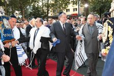 Freudentänze, Einweihung der neuen Synagoge 2010